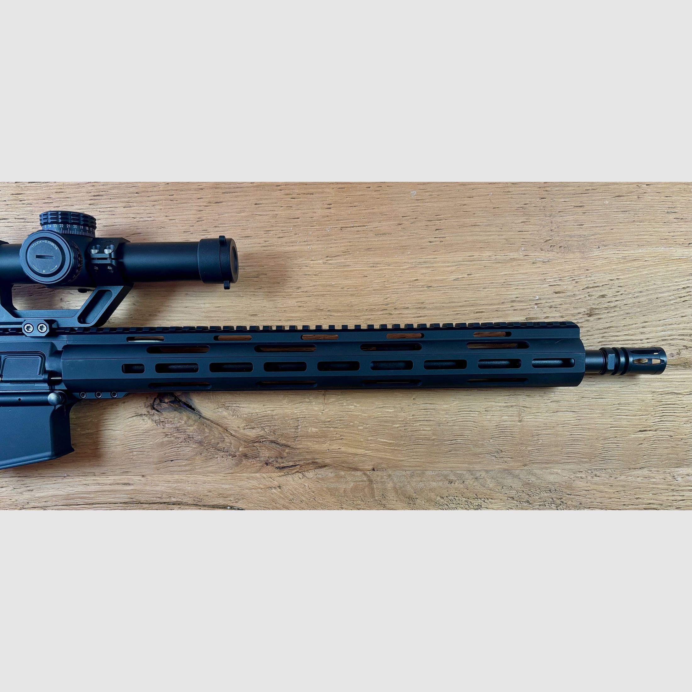Messerschitt AR15 .223Rem con canna da 16,75“ inclusa ottica 1-10x24 - come nuovo