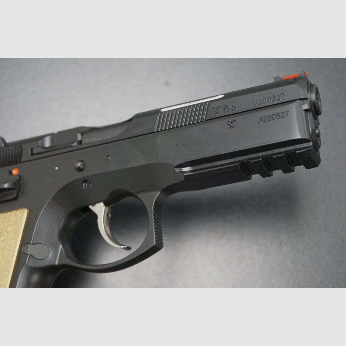 CZ SP-01 Shadow Gold Edition, afbeelding 3 van 8