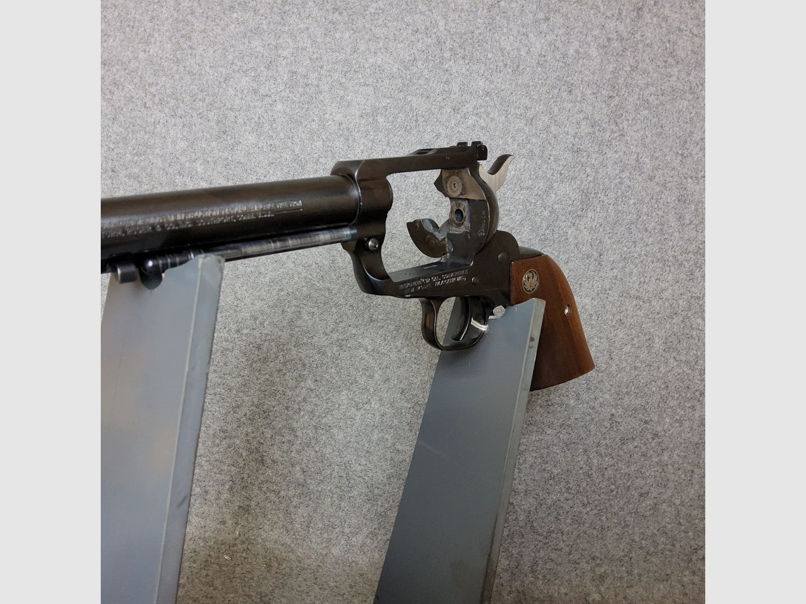 Ruger Black Hawk nuevo modelo - tambor intercambiable 32 H&R Mag.