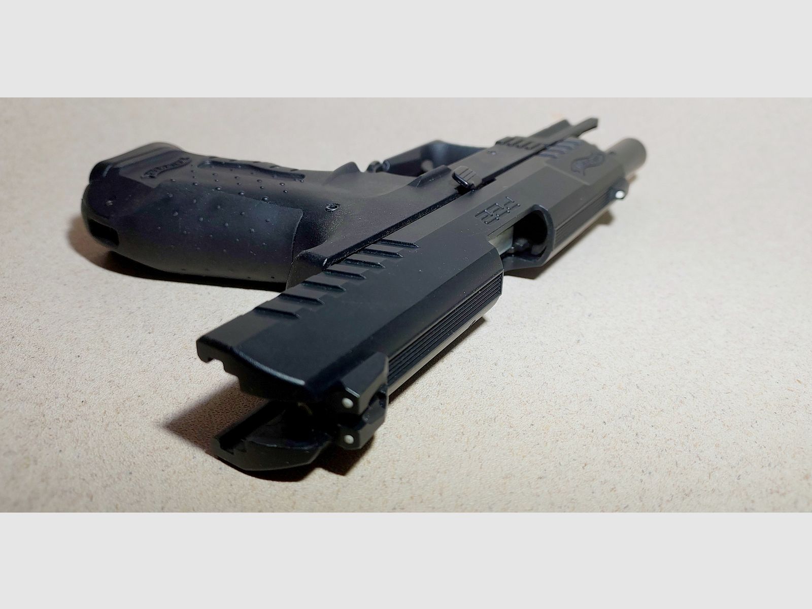 Walther P22 Ready Schreckschuss Pistole 9mm P.A.K. schwarz.