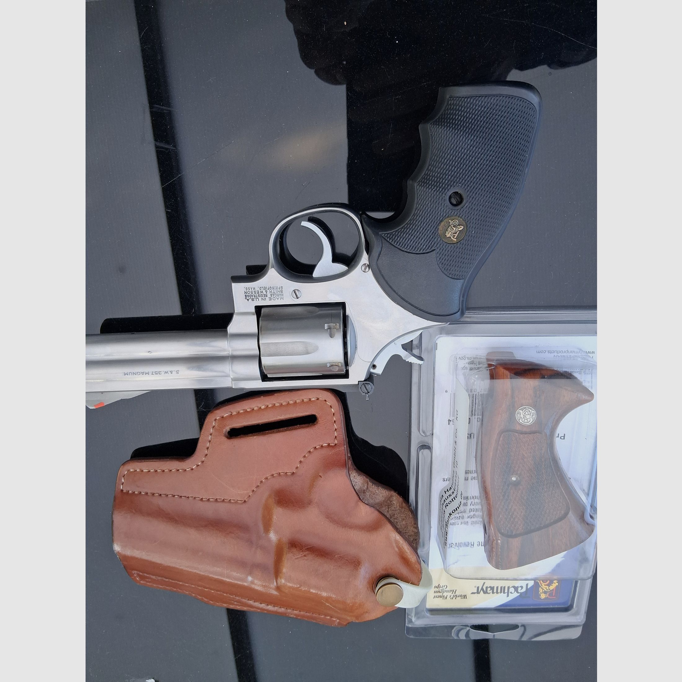Revolver  S & W  686   4 Zoll Lauflänge Kal.357mag