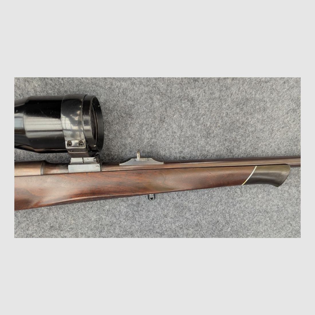 Mauser Mod 98 with animal engraving and stalking safety