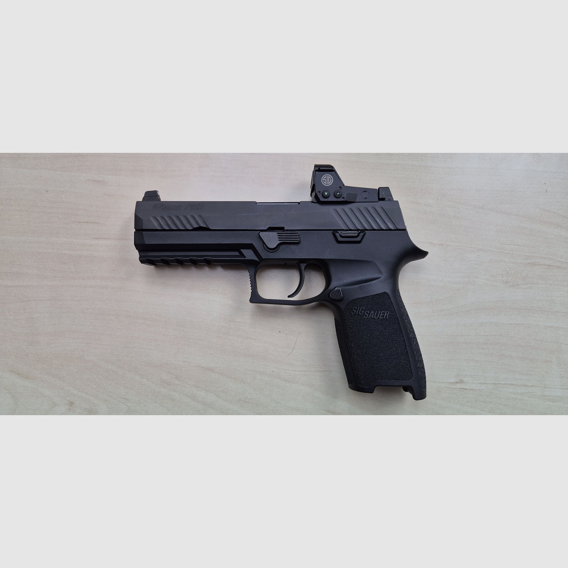 <SIG Sauer P320 Compact>