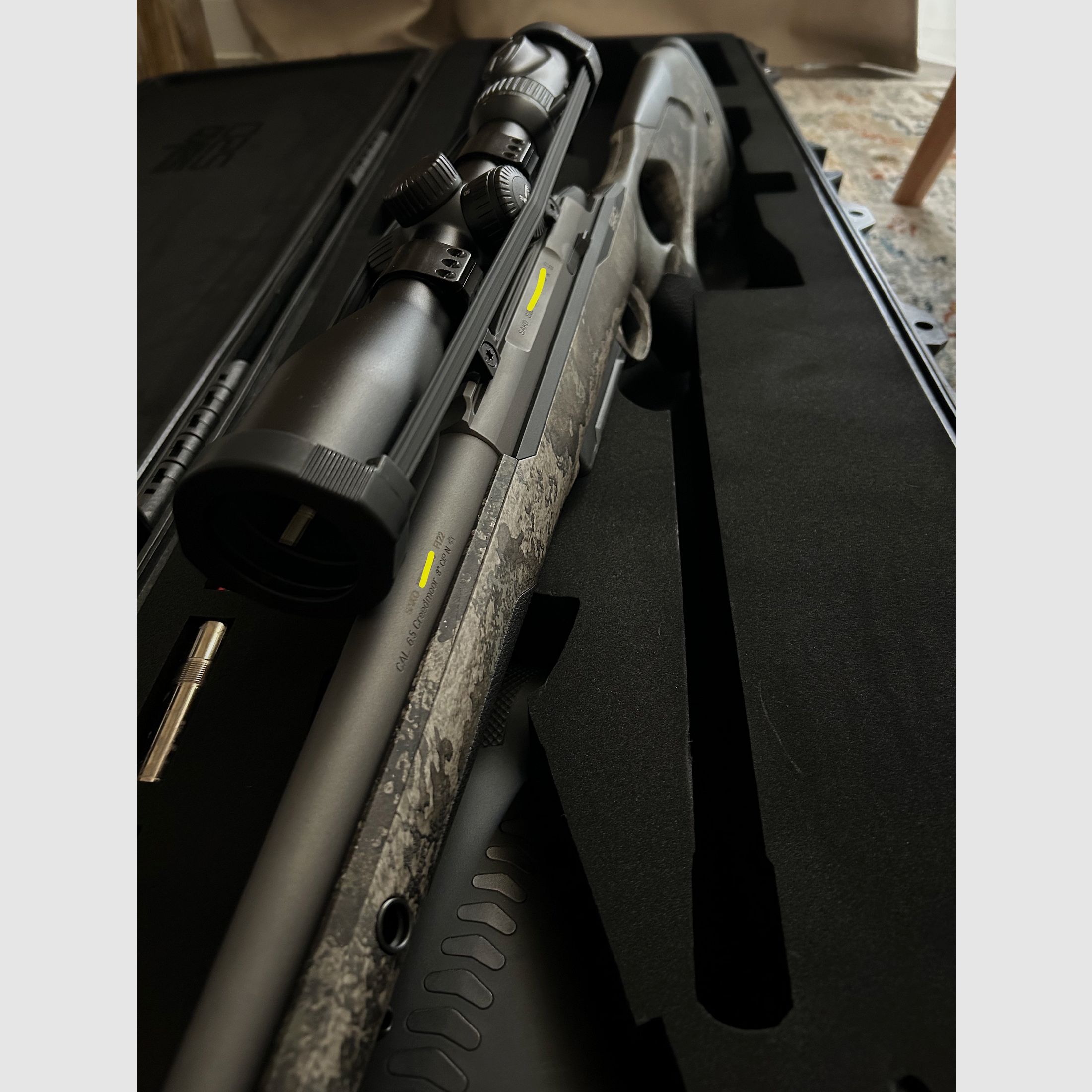 Kombi-aanbieding-knaller! Sako S20 + Swarovski Z8i | Hunter 6,5 Creedmoor Cerakote True Timber Strata LL 51cm Camo incl. Zfr. Swaro Z8i 2-16x50 P L, 4A-I *NIEUW*