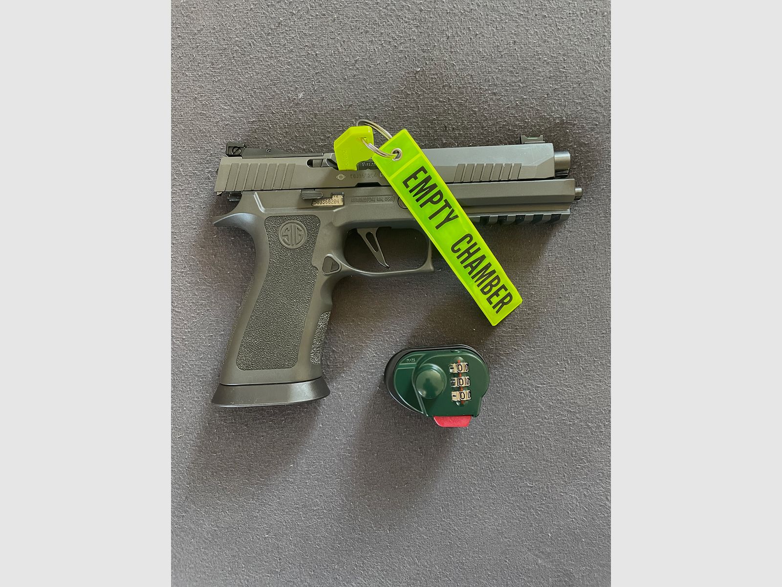 SIG P320 X 5 Legion OR, incl. 3 orig. magazines, lock, case et safety flag, image 1 sur 5