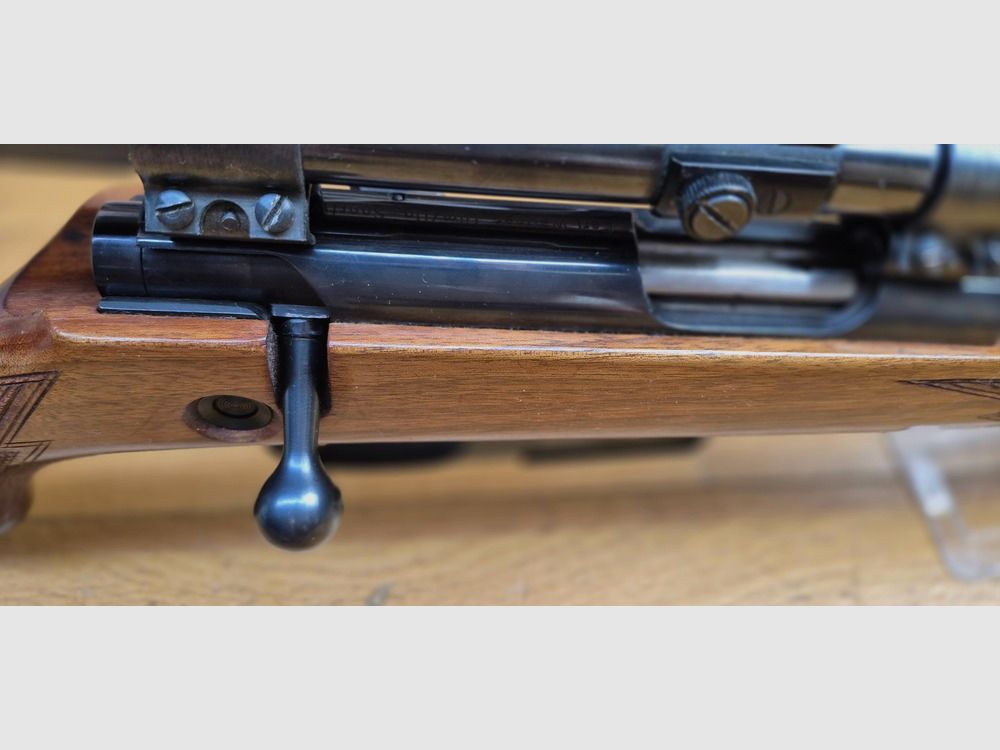 Wunderschöne Jagd- und Sportbüchse Walther KKJ – Kal. 22 Hornet – Stetcher-Abzug – Magazin 5 Schuss – Zielfernrohr Zielkar 4 mit Absehen Nr. 1 – Hohe Präzision – Waffe von 1959 – Sehr guter Zustand – TBE +, Bild 23 von 42