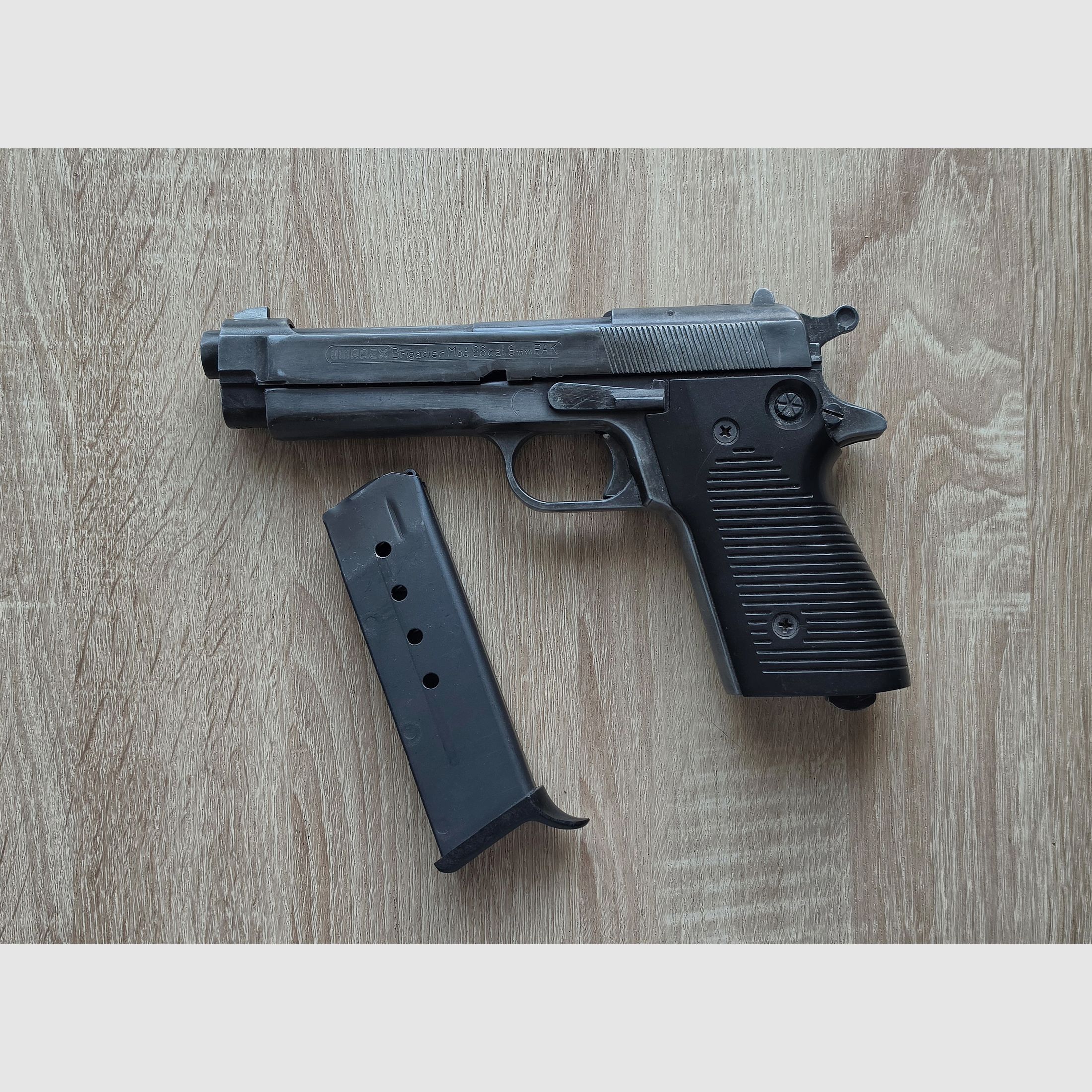 UMAREX Brigadier Mod. 96, 9 mm P.A.K. defective, image 1 of 7