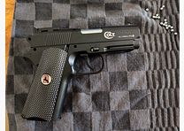 Colt Defender pistolet CO2