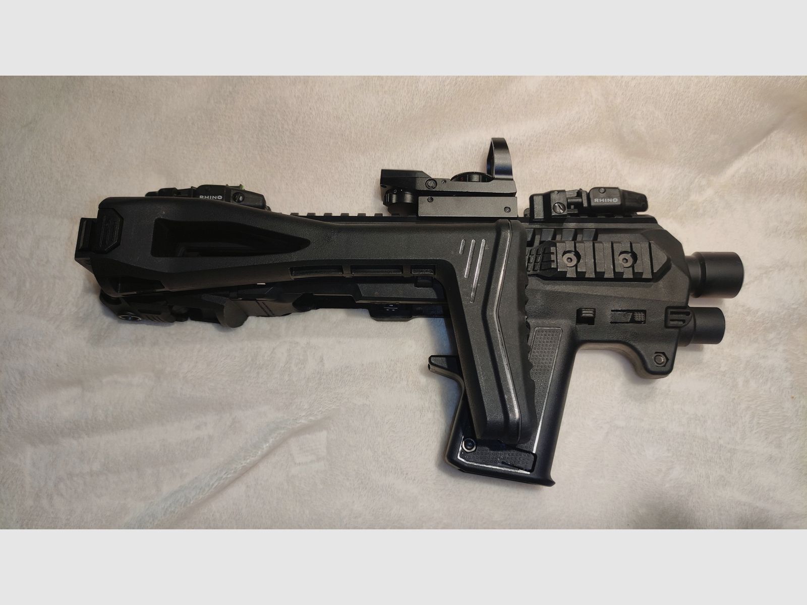 Glock17 Gen5 with accessories like new