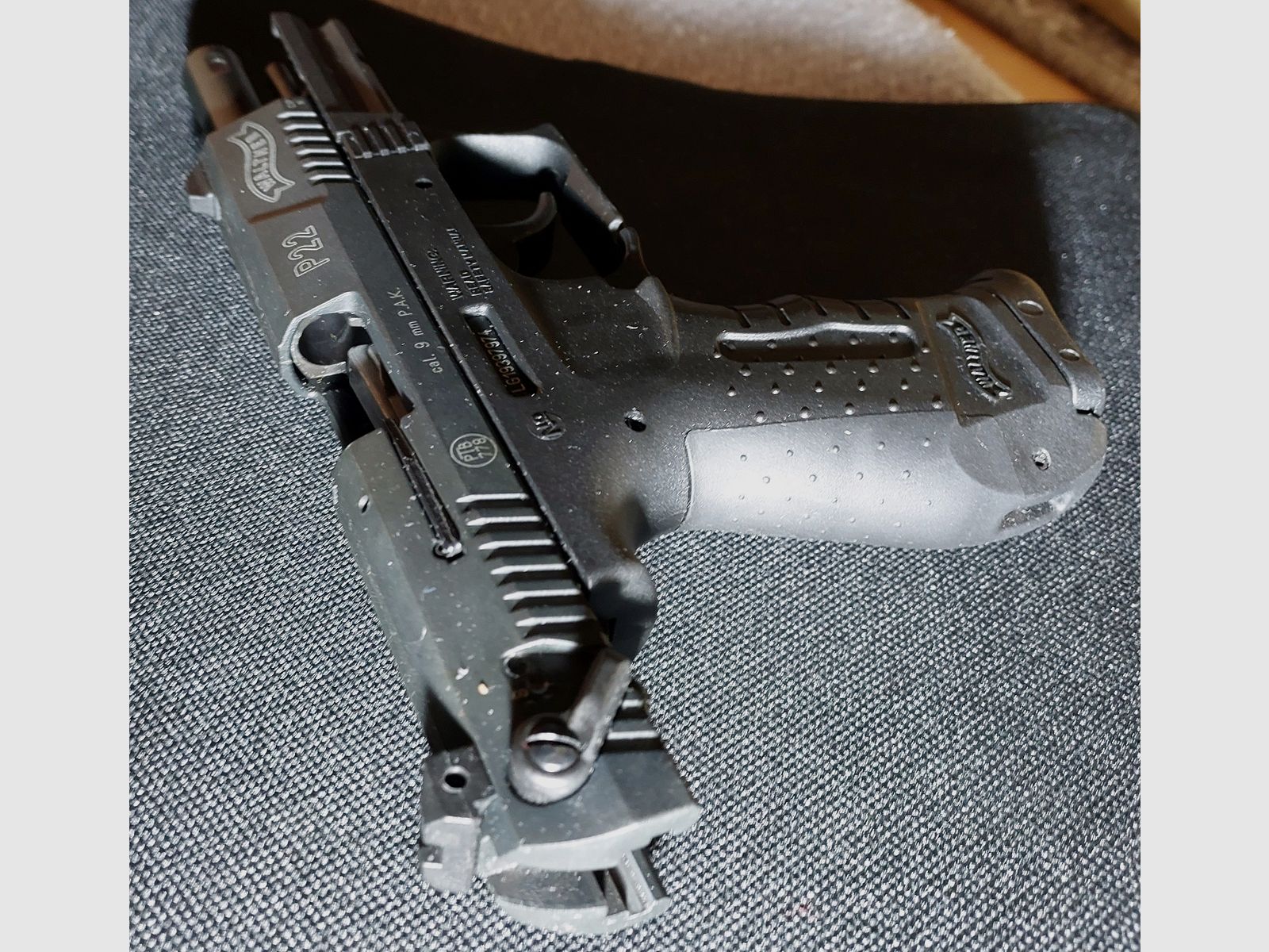 Walther P22 (P 22 Classic) Schreckschuss Pistole 9mm P.A.K. (PTB 778)