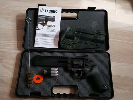 Taurus Revolver Raging Hunter – 6 3/4" Kaliber .44 Mag.