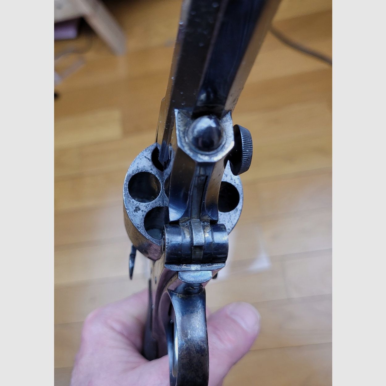 Dumny rewolwer z łamanym mechanizmem systemu Pryse – kal. 450 – piękne brytyjskie wykonanie Webley – egzemplarz testowy z około 1885 roku – ładne błyszczące wykończenie – top break z miętowym sosem – kategoria D – TBE, zdjęcie 12 z 23