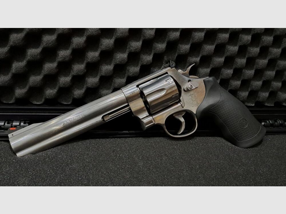 Smith & Wesson 629 Classic