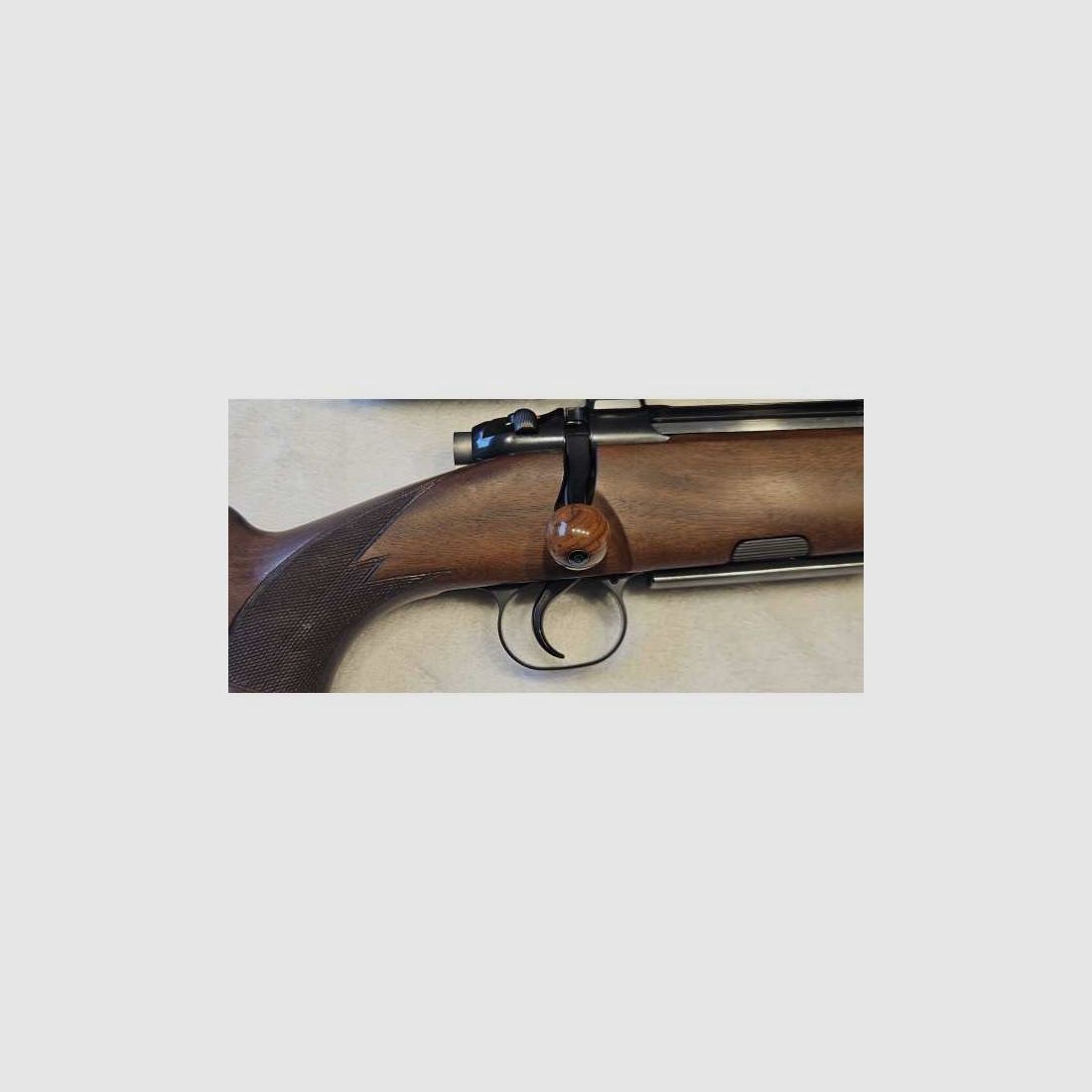 Heym SR21 8x57 IS Classic Repeating Rifle with Leica Magnus