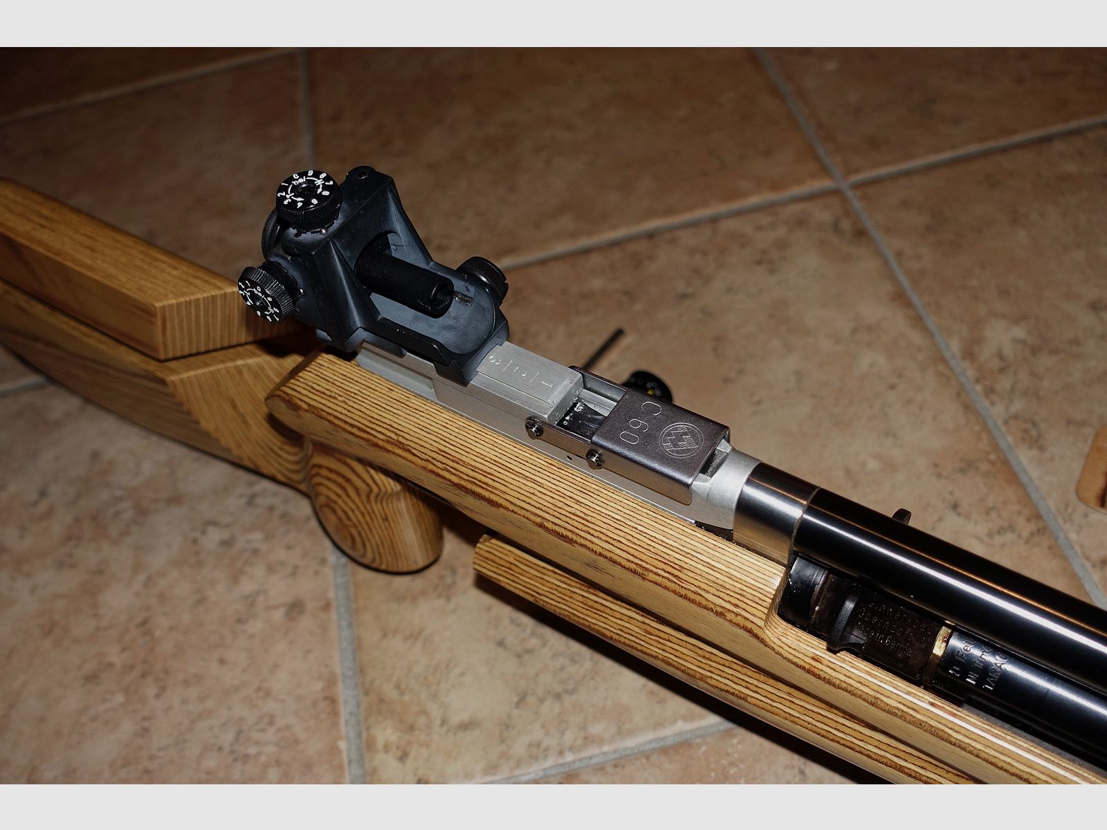 Matchgewehr Feinwerkbau Mod. C60 + 2x Kartusche + Fülladapter