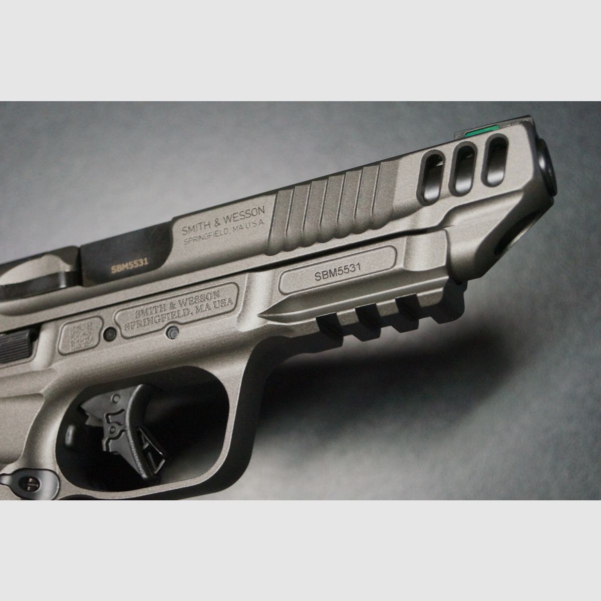 Smith&Wesson M&P9 M2.0 Competitor, Bild 2 von 5