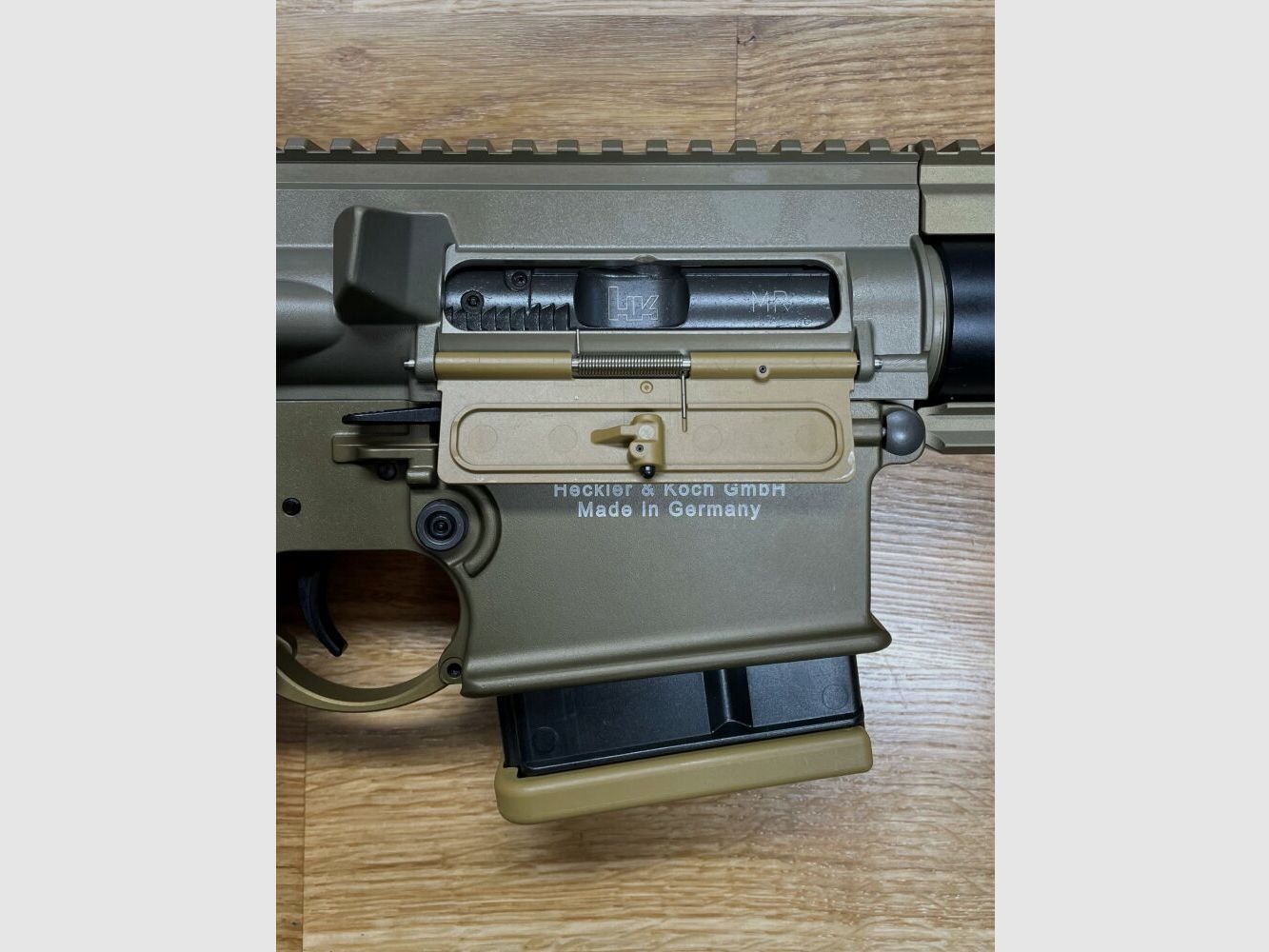 Heckler & Koch MR308 A3 13" - semi-automatic rifle .308 Win. Color sand / RAL8000 - H&K MR 308 A3 - civilian version of the H&K 417