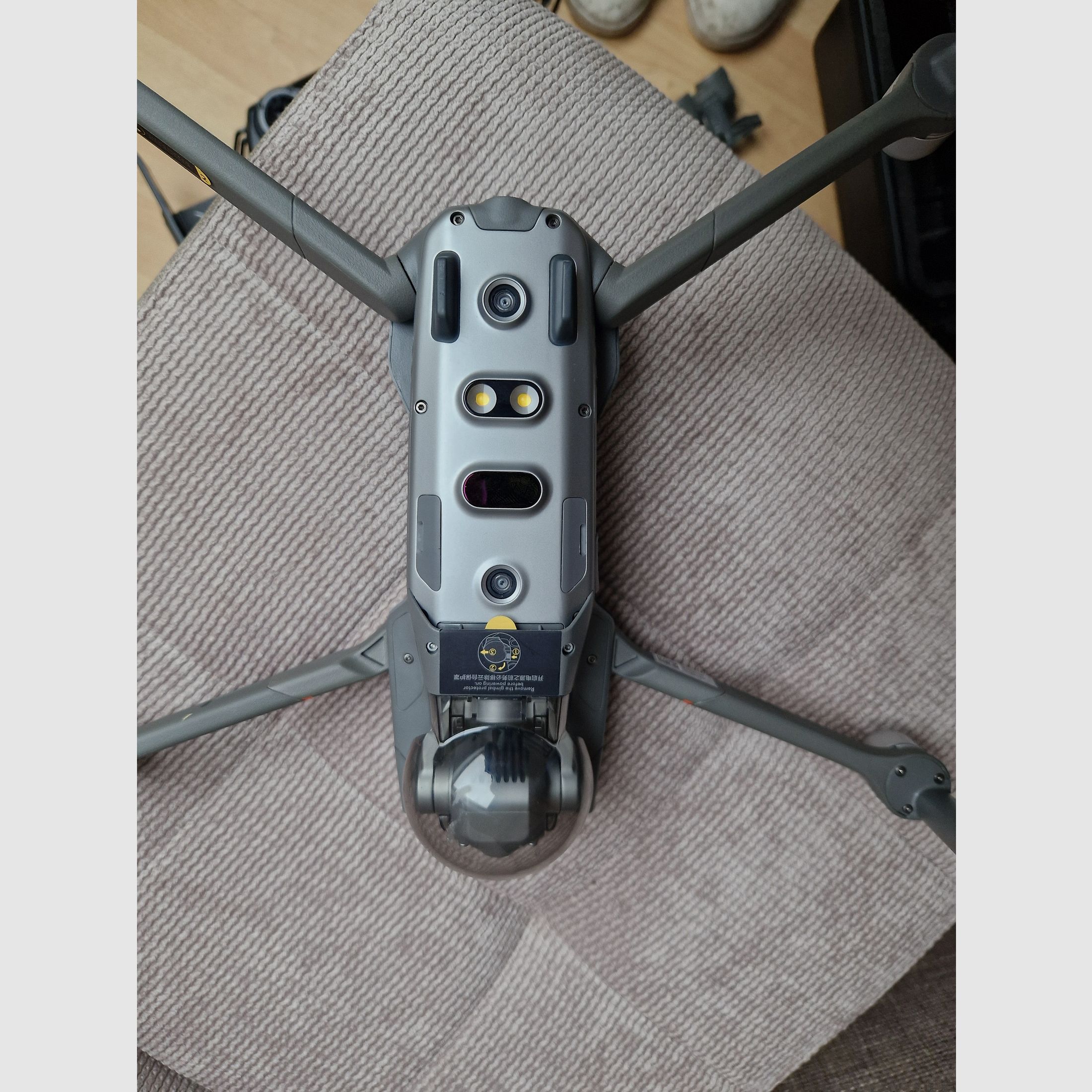 NUOVO DJI Mavic 2 Enterprise Advanced termografia 640 tempo di volo totale del dispositivo due ore entrambe le batterie hanno solo 4 cicli di carica.