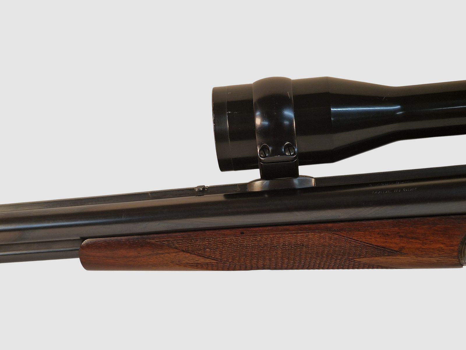 Taladro Suhler endurecido en Cal. 30-06 16/70 22 WinMag con Kahles 2,2-9x42