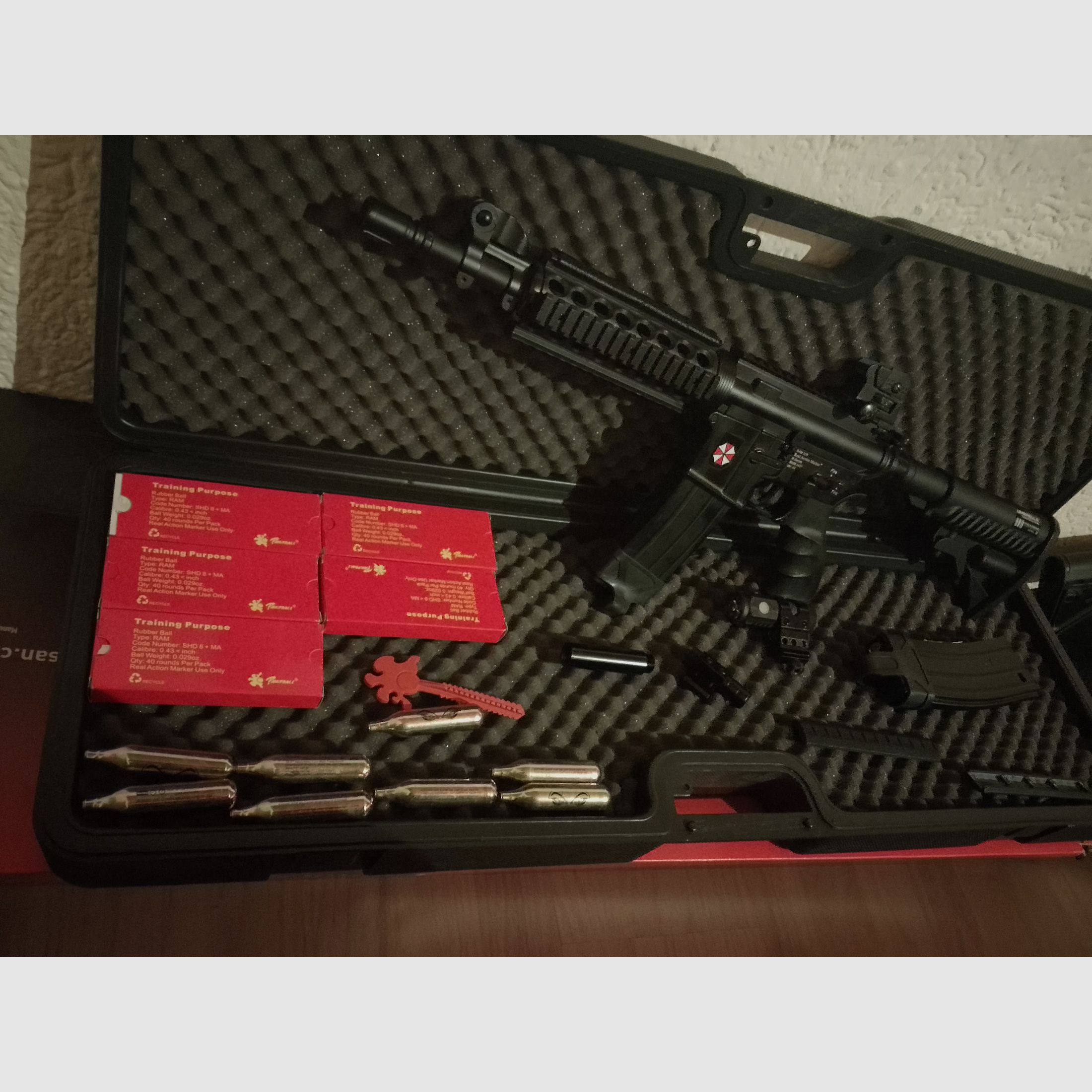 Real Action Marker Markierer R32 Ram 32R neuwertig ungeschossen .43 Sturmgewehr Hülsen Auswurf Koffer Set Sammlung 