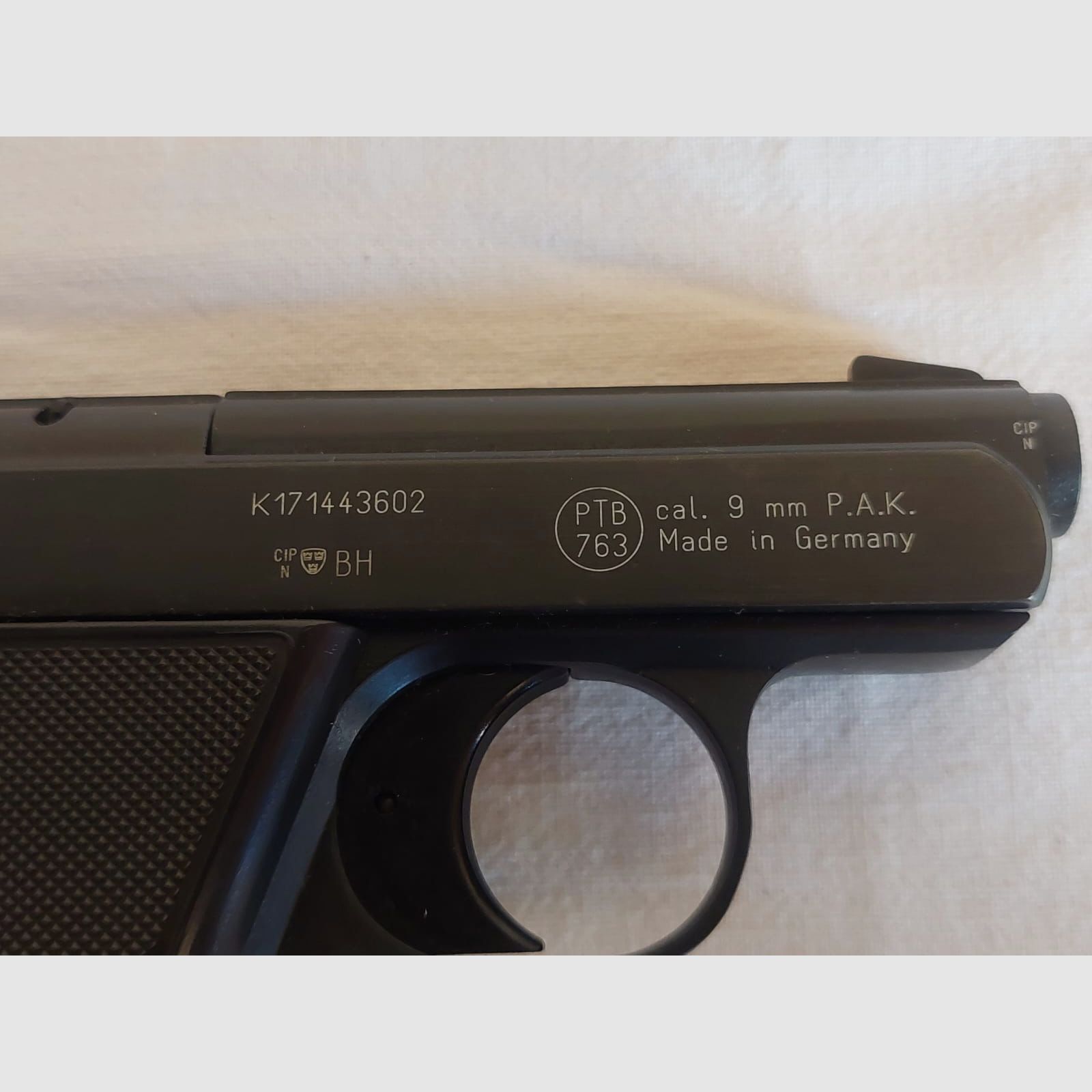 Reck Mod. Goliath mit Zubehör + 2 Ersatzmagazine 