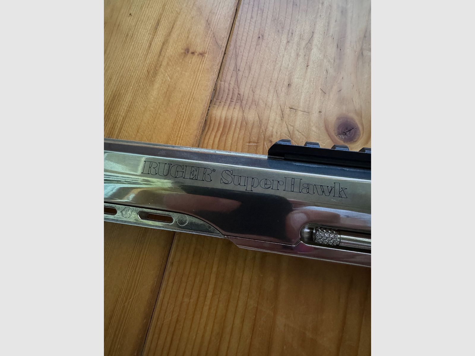 Ruger SuperHawk 8" 4J :)