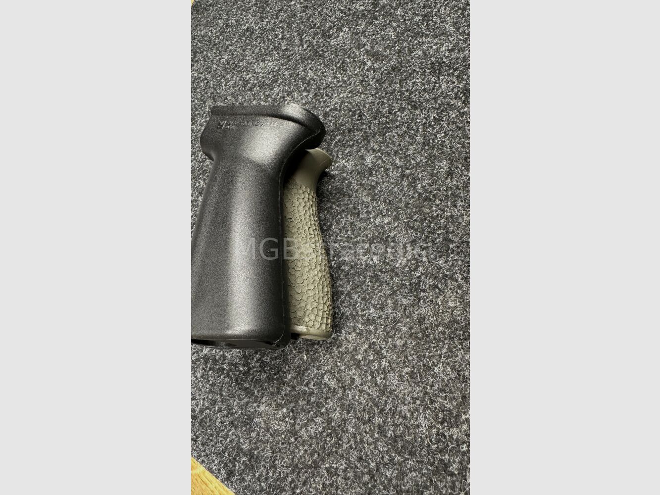 Empuñadura de pistola para AK47 AKM AK74 serie AK100 Saiga Arsenal KUSA WBP Cugir Empuñadura de pistola de marca KUSA que se adapta a la mayoría de las plataformas AK / AKM / Saiga
