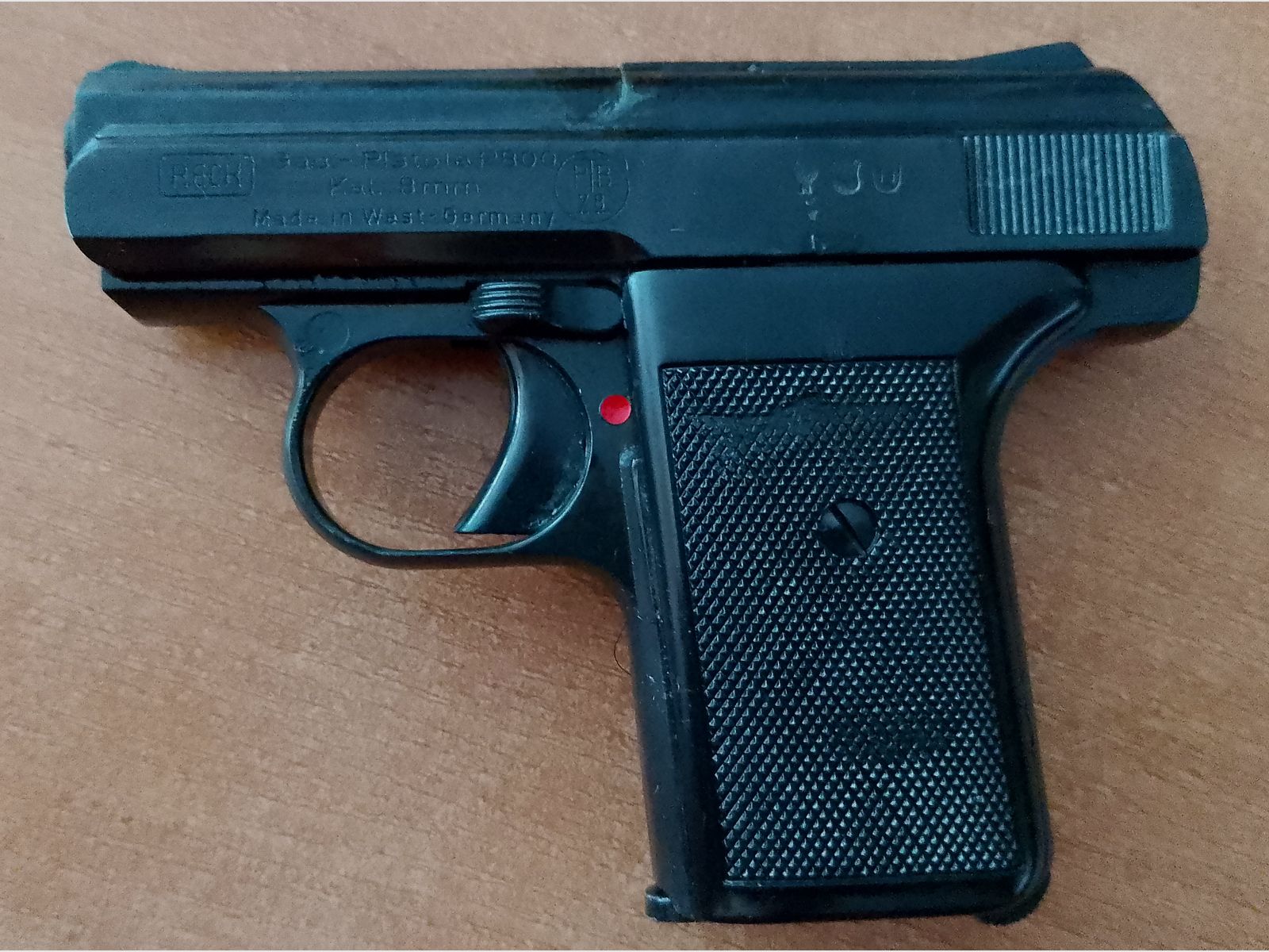 Reck P800 Gaspistole im Kaliber 8 mm Knall/ PTB 78 von 1977