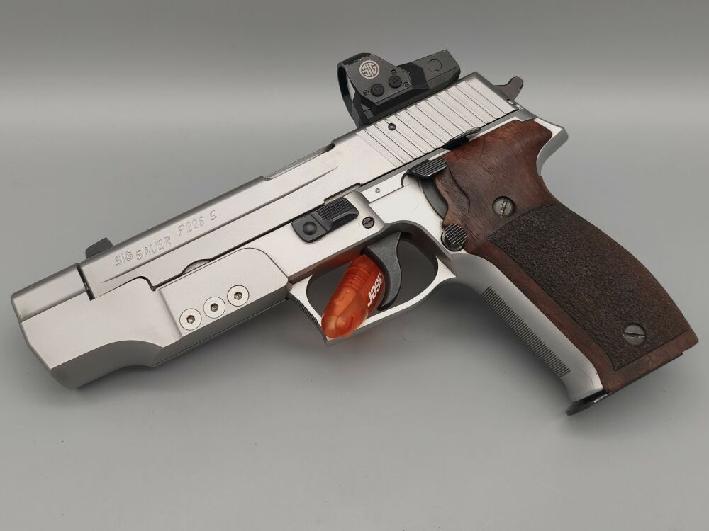 SIG Sauer P226S con Romeo 1 e mirino regolabile 9mmLuger