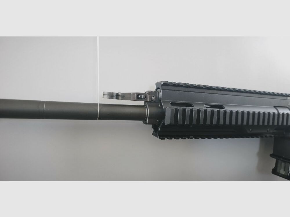 Heckler & Koch MR308 16,5" Quadrail Osłona ręczna czarna z Slimline Schulte .308Win, zdjęcie 14 z 16