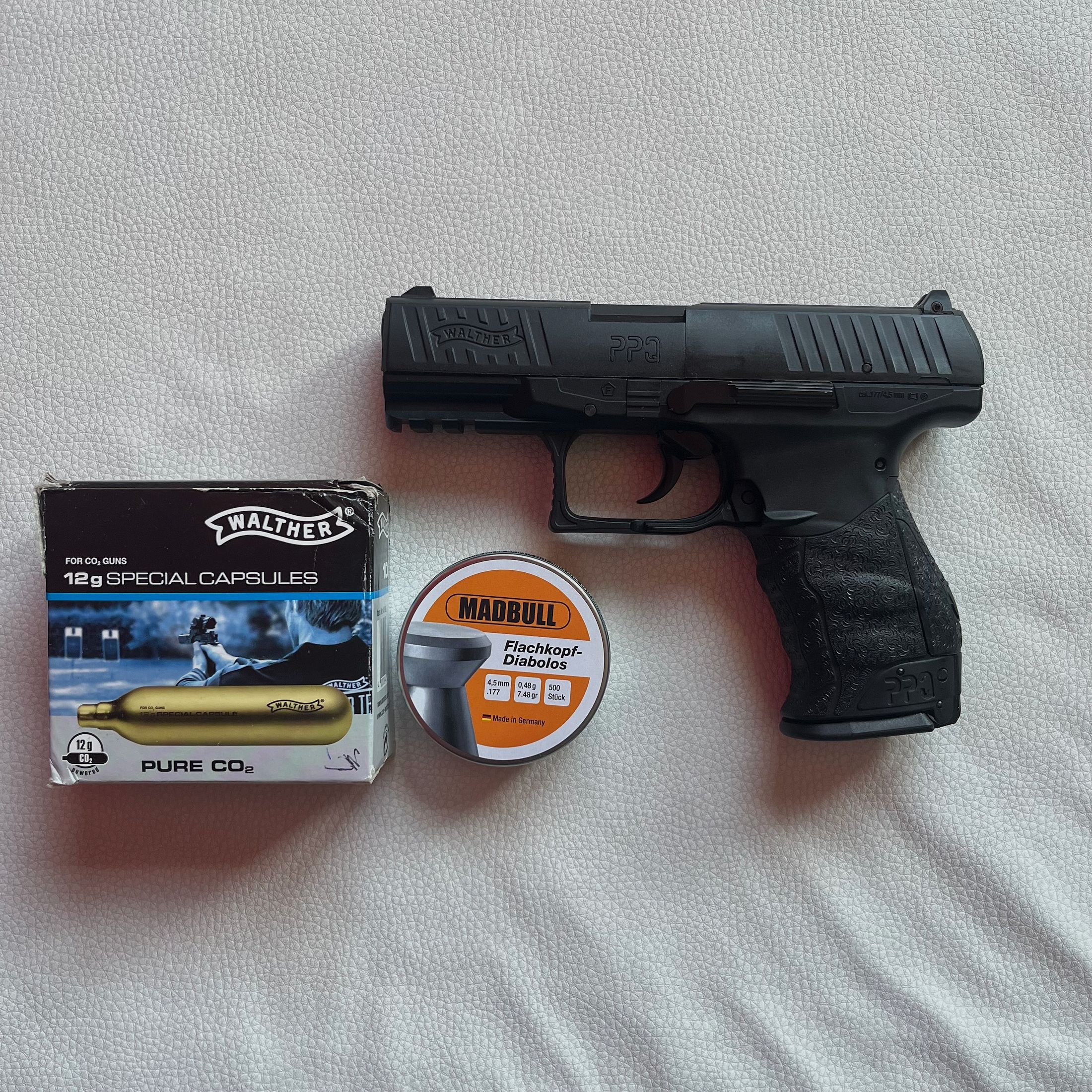 Walther PPQ CO2 Luftpistole 4,5mm Diabolo schwarz + Zubehör