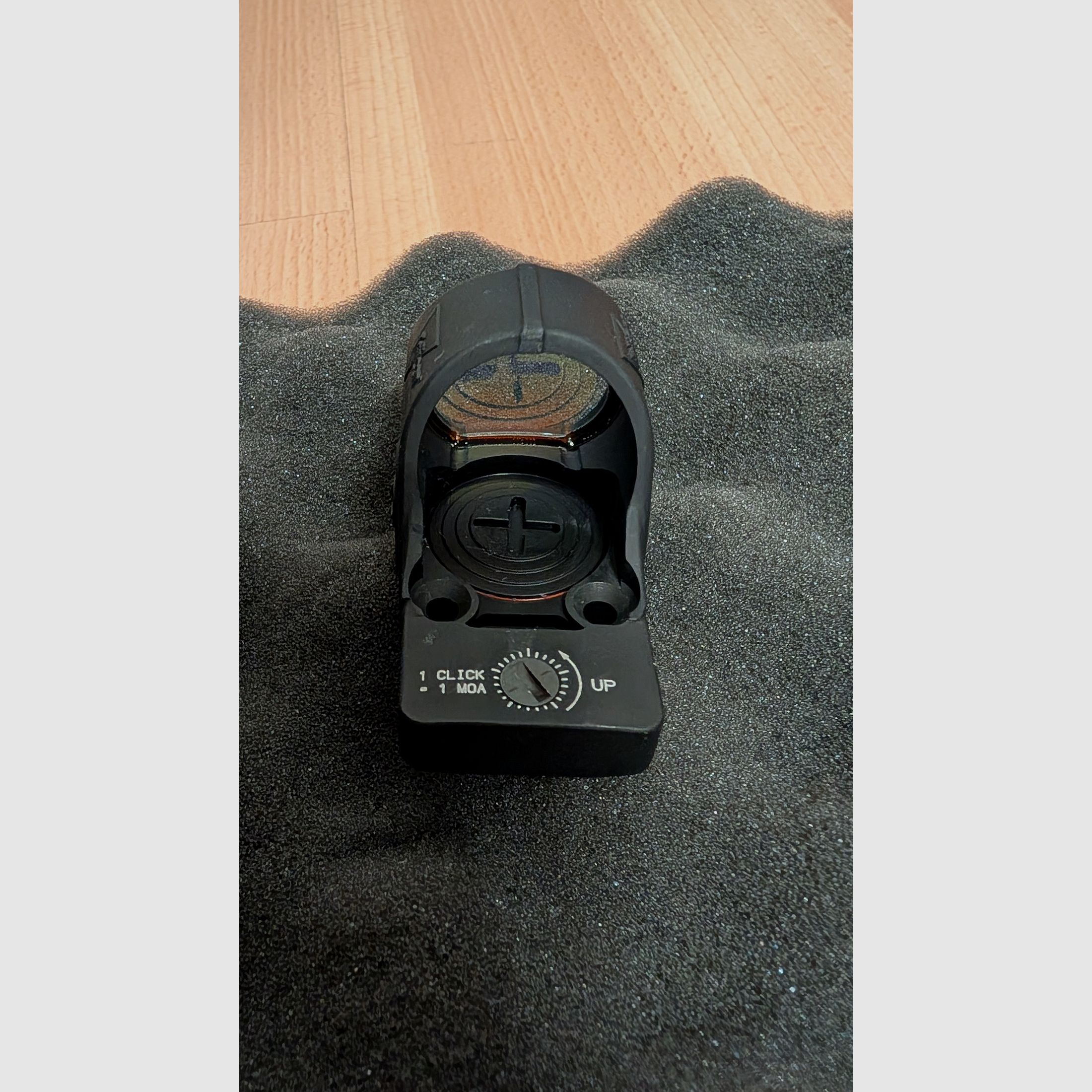 Trijicon SRO 2.5MOA Rotpunkt WIE NEU