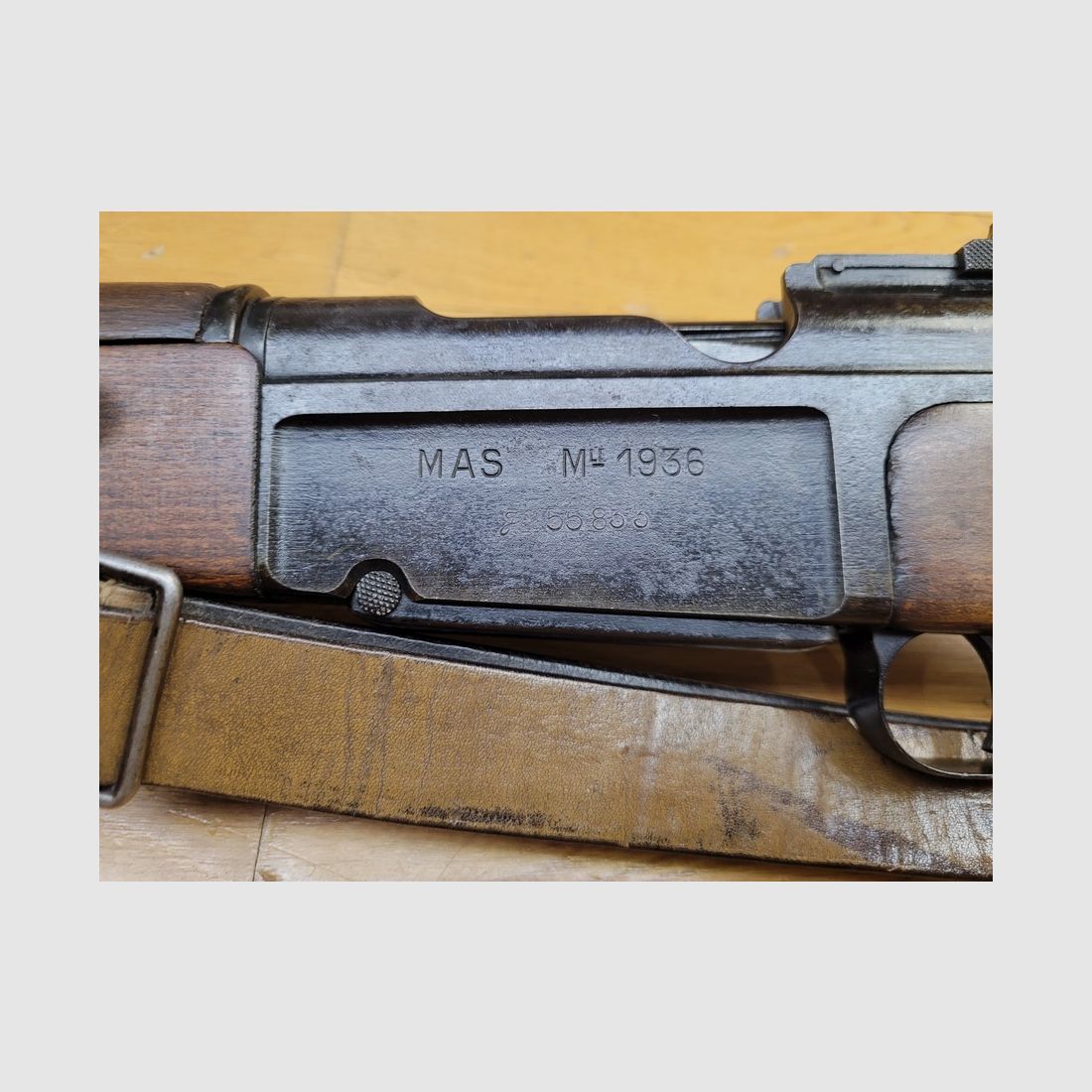 Bemerkenswerter MAS 36 1. Typ aus Original – Keine Modifikation nach Ende 1939 – 7,5×54 MAS – Mononummer inklusive Bajonett – Ausgezeichneter Lauf – Gewehrriemen – Clips verfügbar – TBE ++ – Ein Top-Sammlerstück!, Bild 1 von 36