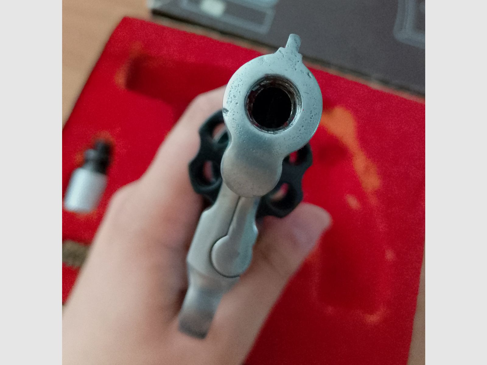 Reck Cobra im Kaliber .380 Knall bzw. 9 mm R.Knall mit Verpackung!