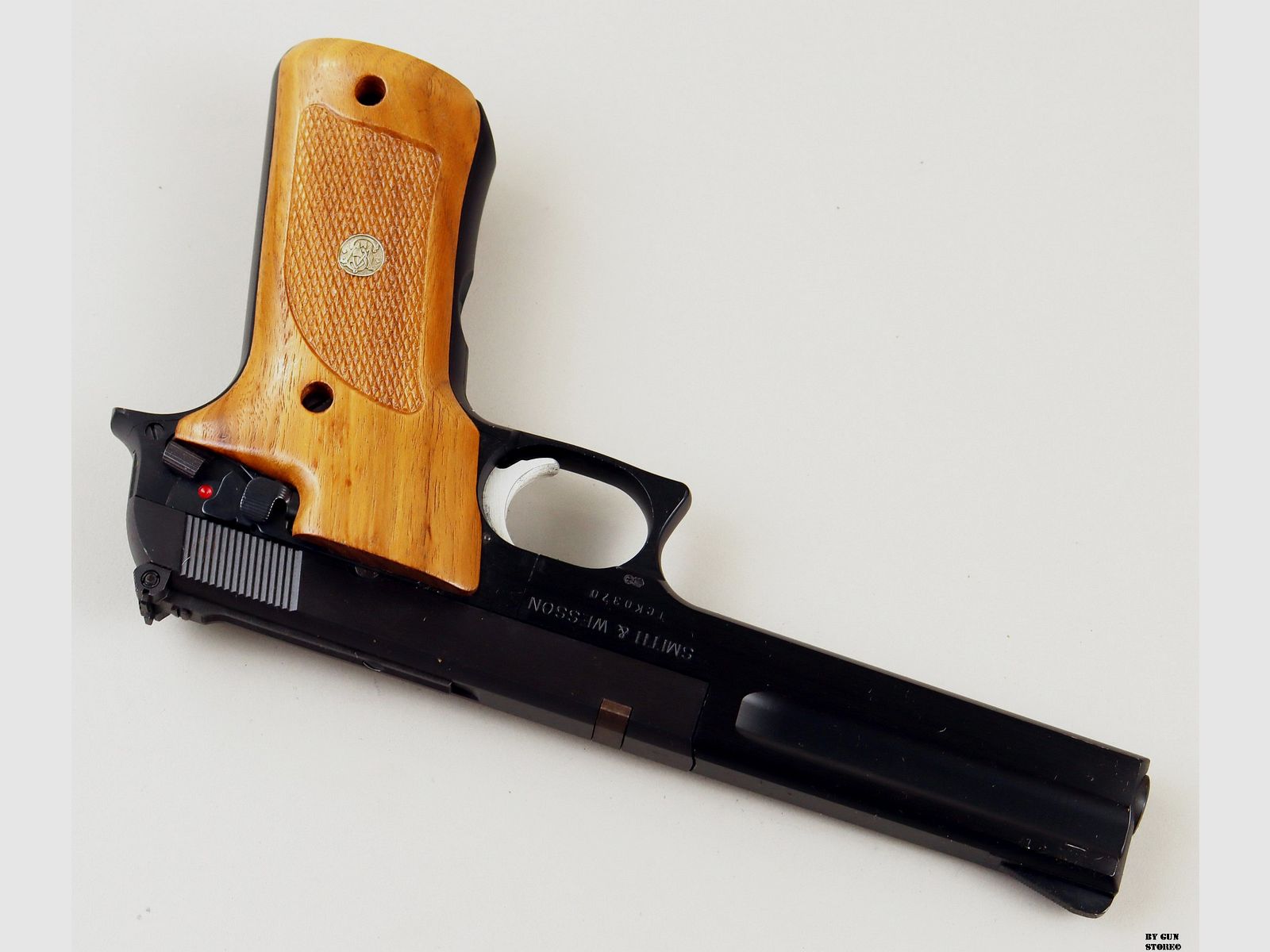 Smith & Wesson pistol mod. 422 cal. 22 LR serial no. TCK0370, image 5 of 10