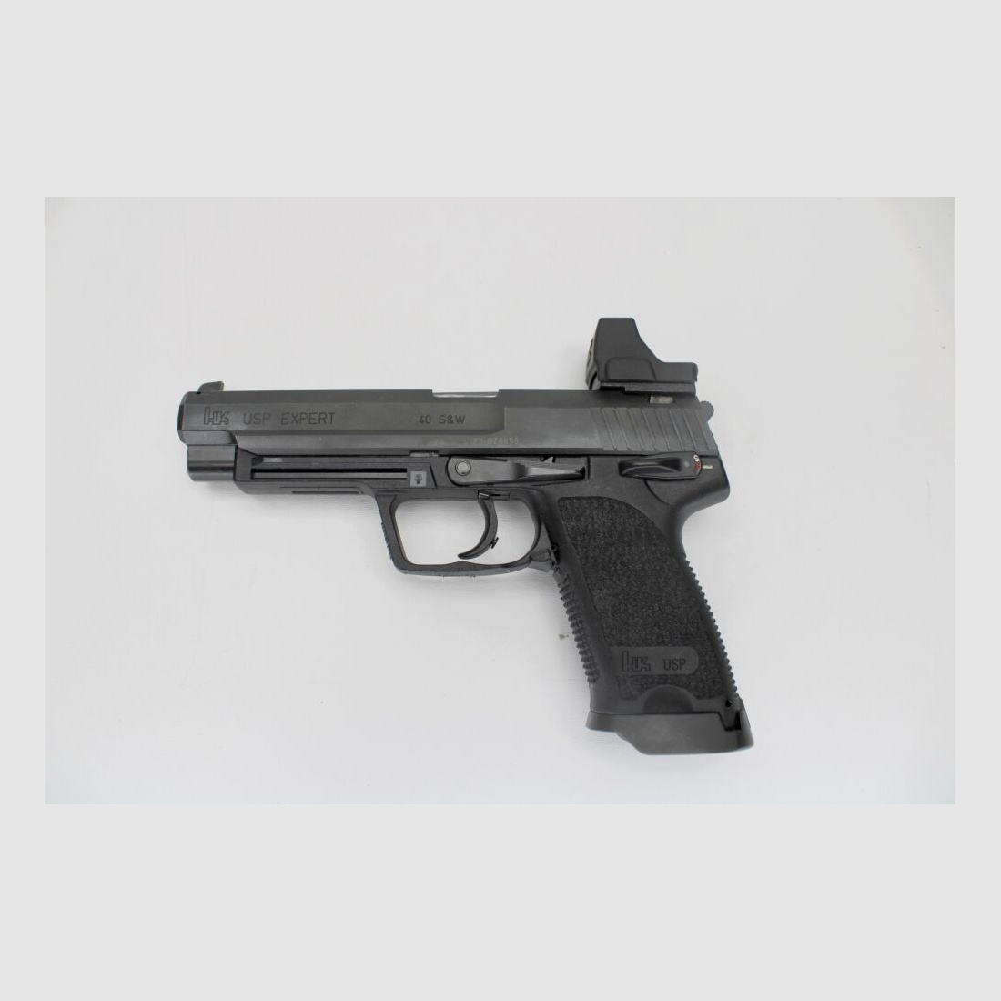 Pistole H&K HK USP EXPERT Kaliber .40S&W mit Vortex Defender CCW und Koffer Pfandversteigerung 17.7.25