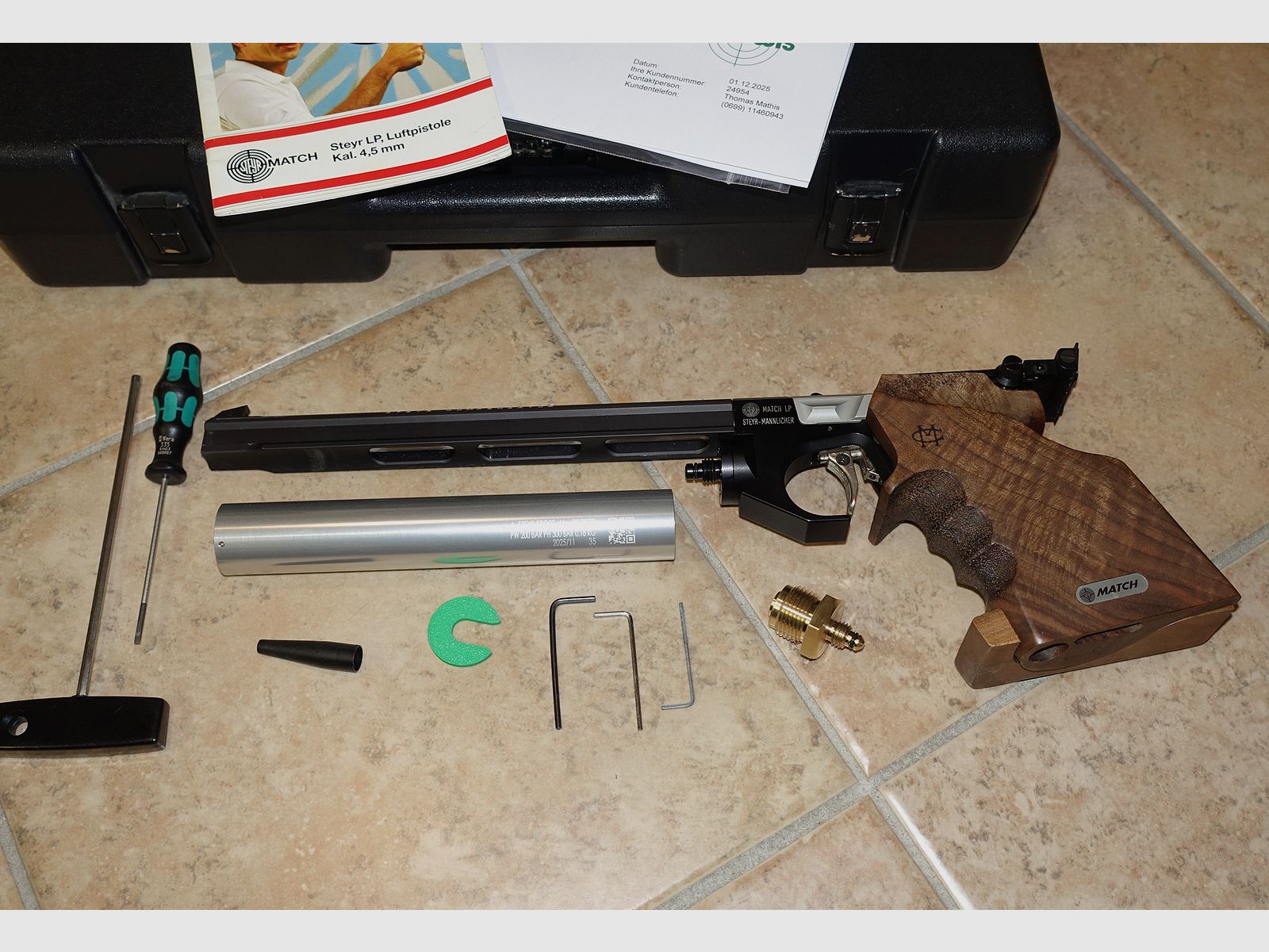 Pistolet sportowy Steyr LP na sprężone powietrze z nowym nabojem + akcesoria