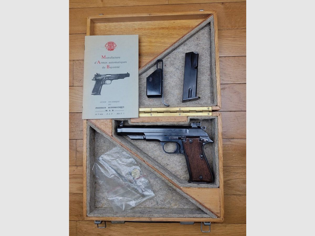 Zeer zeldzame en zeer mooie MAB 15 F1 militaire wedstrijdpistool – 300 ex. – 9 para – originele doos – Zeer mooi emblematisch stuk van Franse vakmanschap – Uitstekende staat, afbeelding 15 van 15