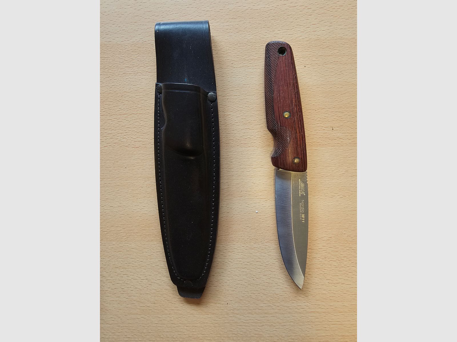 Jagdmesser EKA Nordic W11 zu verkaufen.