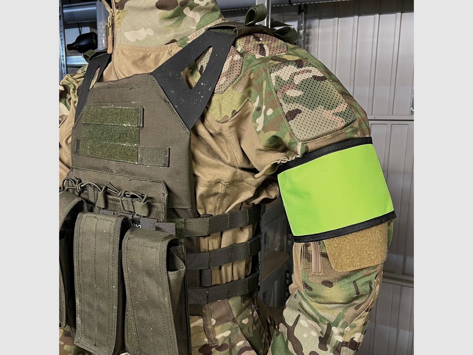 Team-Armband mit Klettverschluss GRÜN, Bild 3 von 3
