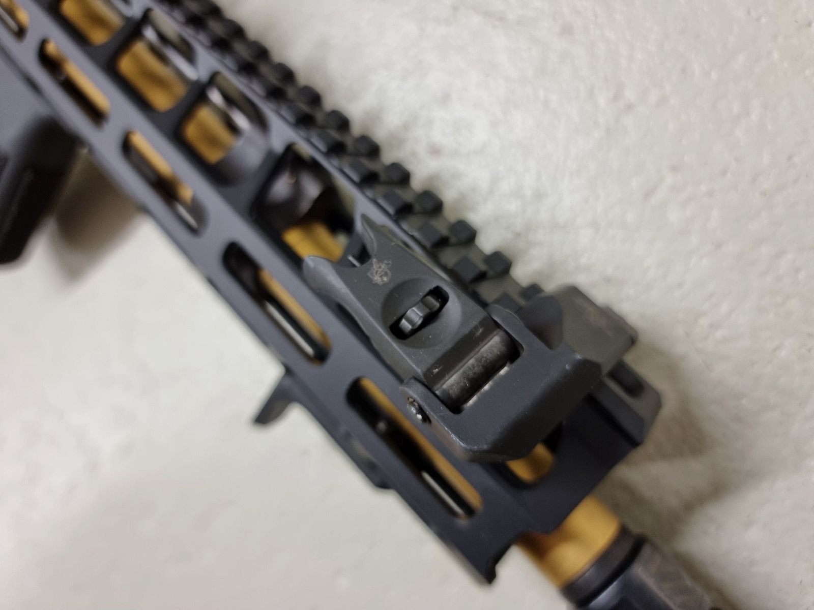 AR15 personalizzato superlativo nello stile di John Wick. Cal. 223 Rem. Solo componenti di alta qualità. Opzionale con Nightforce NX8!