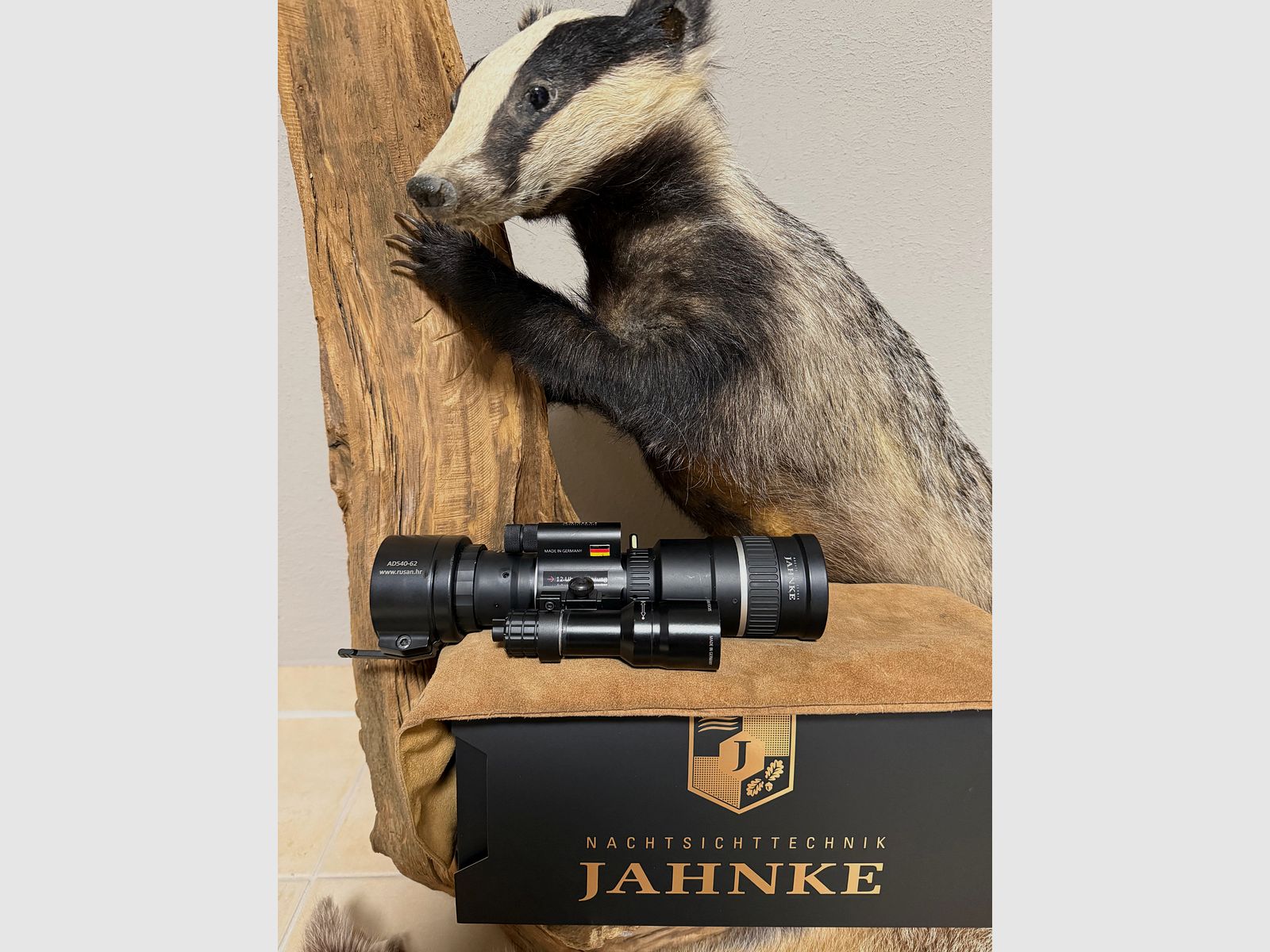 Jahnke DJ-8 NSV 1x56 Onyx/Monochrom inkl. IR Strahler Phönix Focus