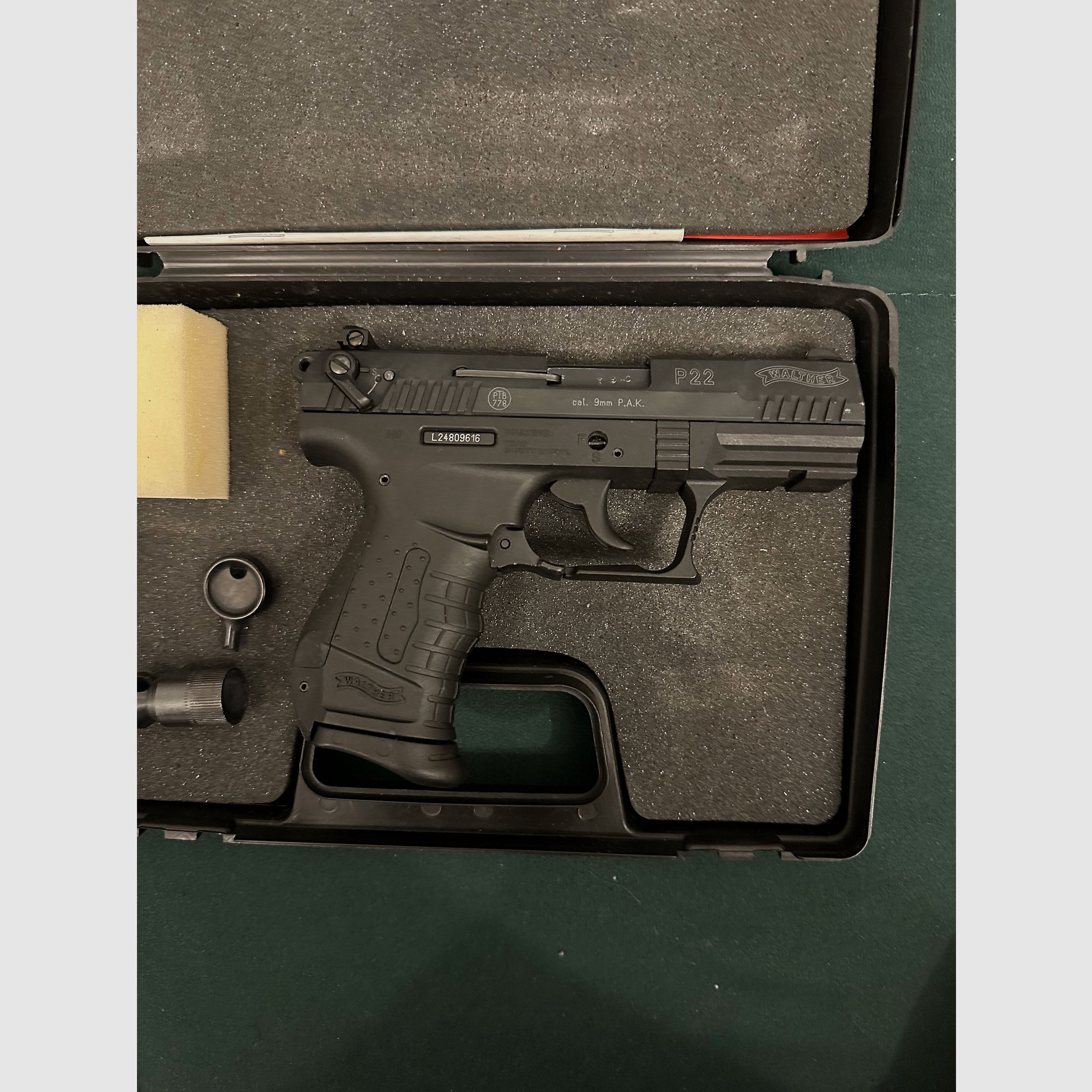 Umarex Walther P 22 ,  cal.  9mm P. A. , schwarz 