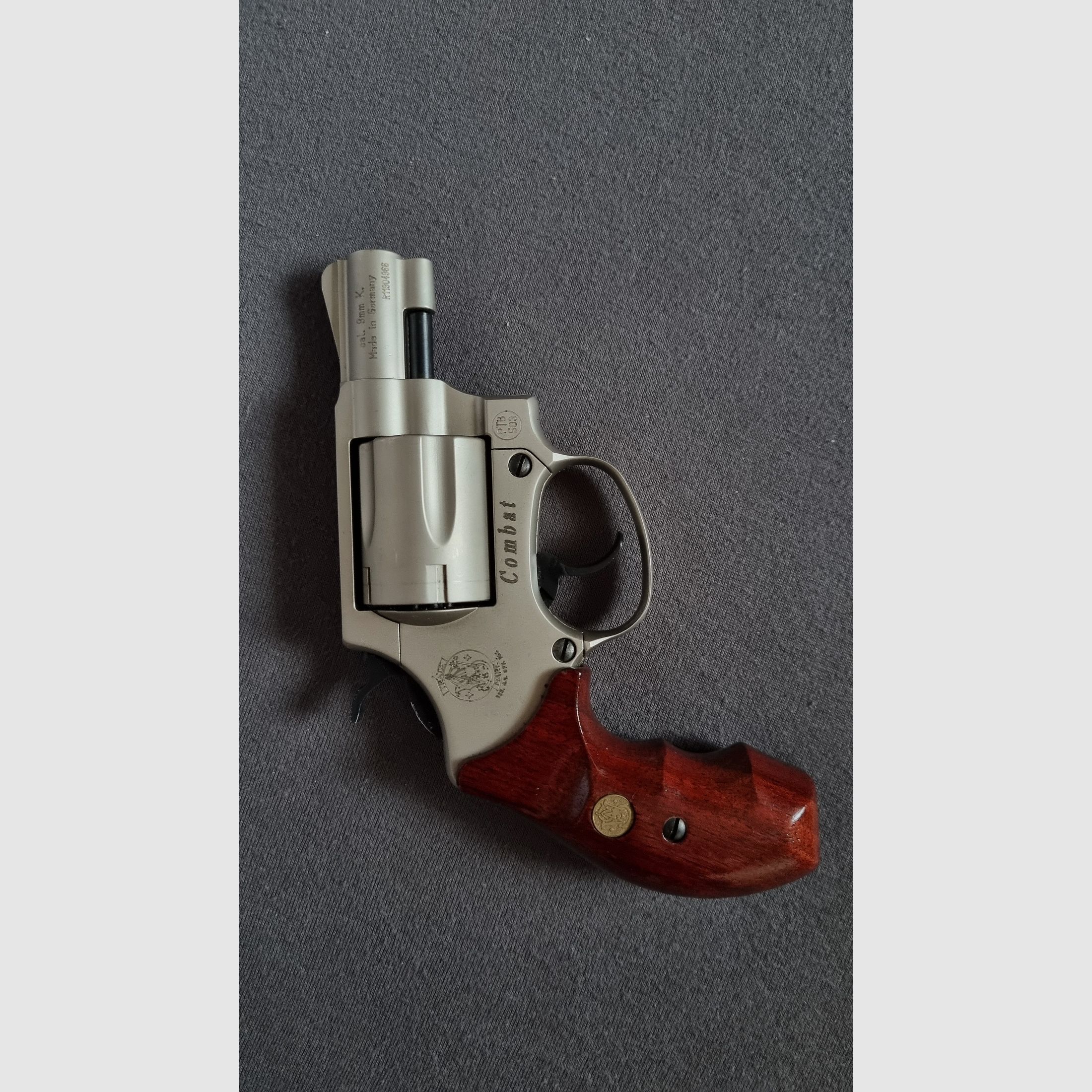 Smith & Wesson Chiefs Special 9 mm R.K., Nickel-Finish