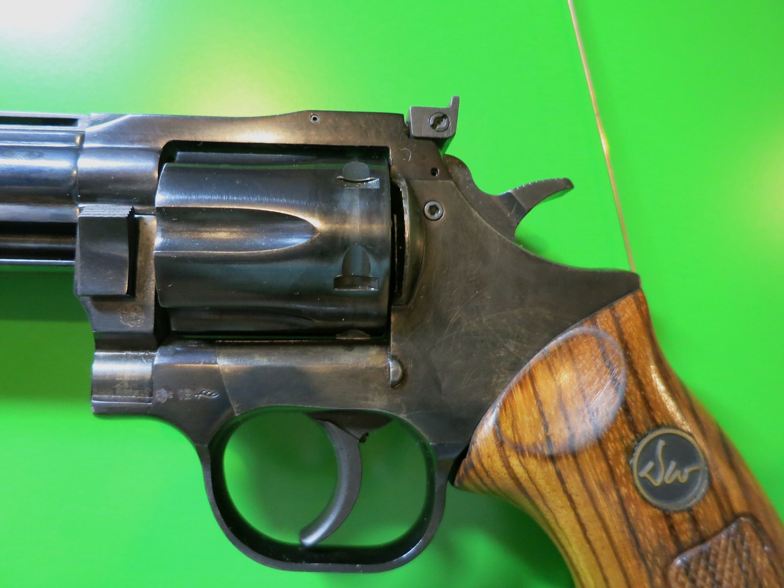  Revolver Dan Wesson Model 15 .357 Magnum, "Monson", Pistol Pak, 2,5"/4"/6"/8" Läufe   #63-