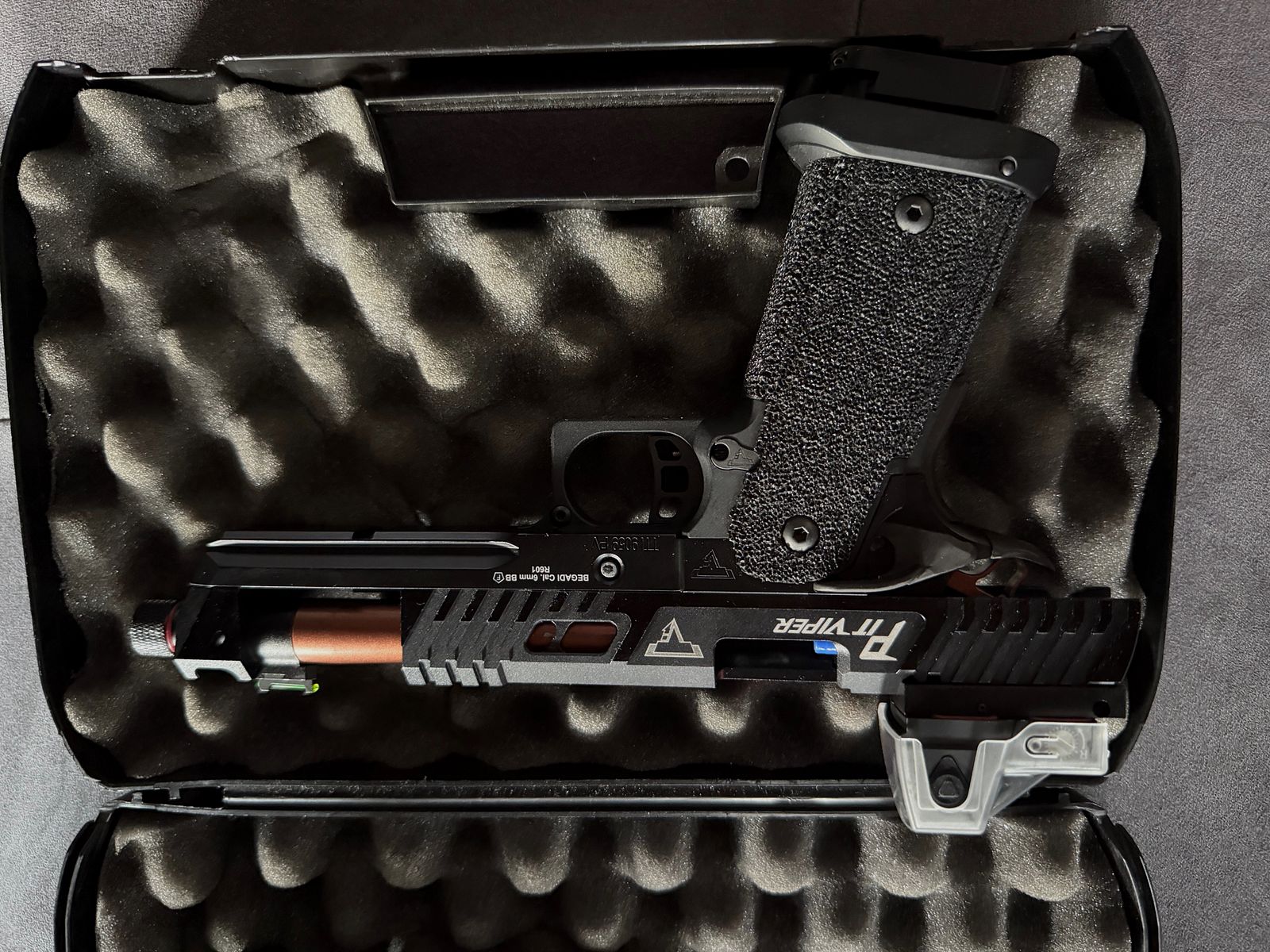 ARMY ARMAMENT TTI PIT VIPER (R601) HICAPA GBB "CNC, BEGADI UPGRADE VERSION" -SCHWARZ