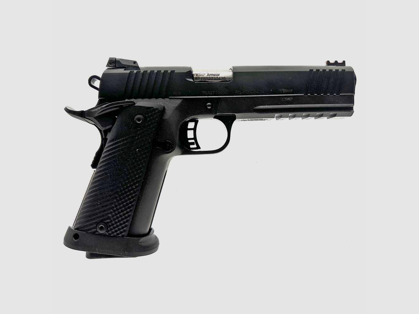 Armscor 2011 TAC ULTRA 9mmLuger 5” schwarz