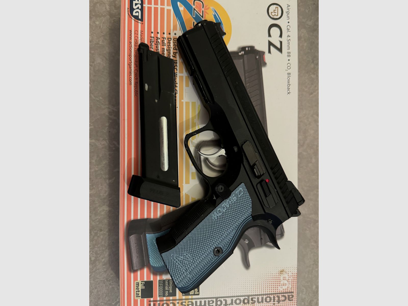 KJ Works CZ Shadow 2 Vollmetall CO2 BlowBack 4,5 mm BB noir