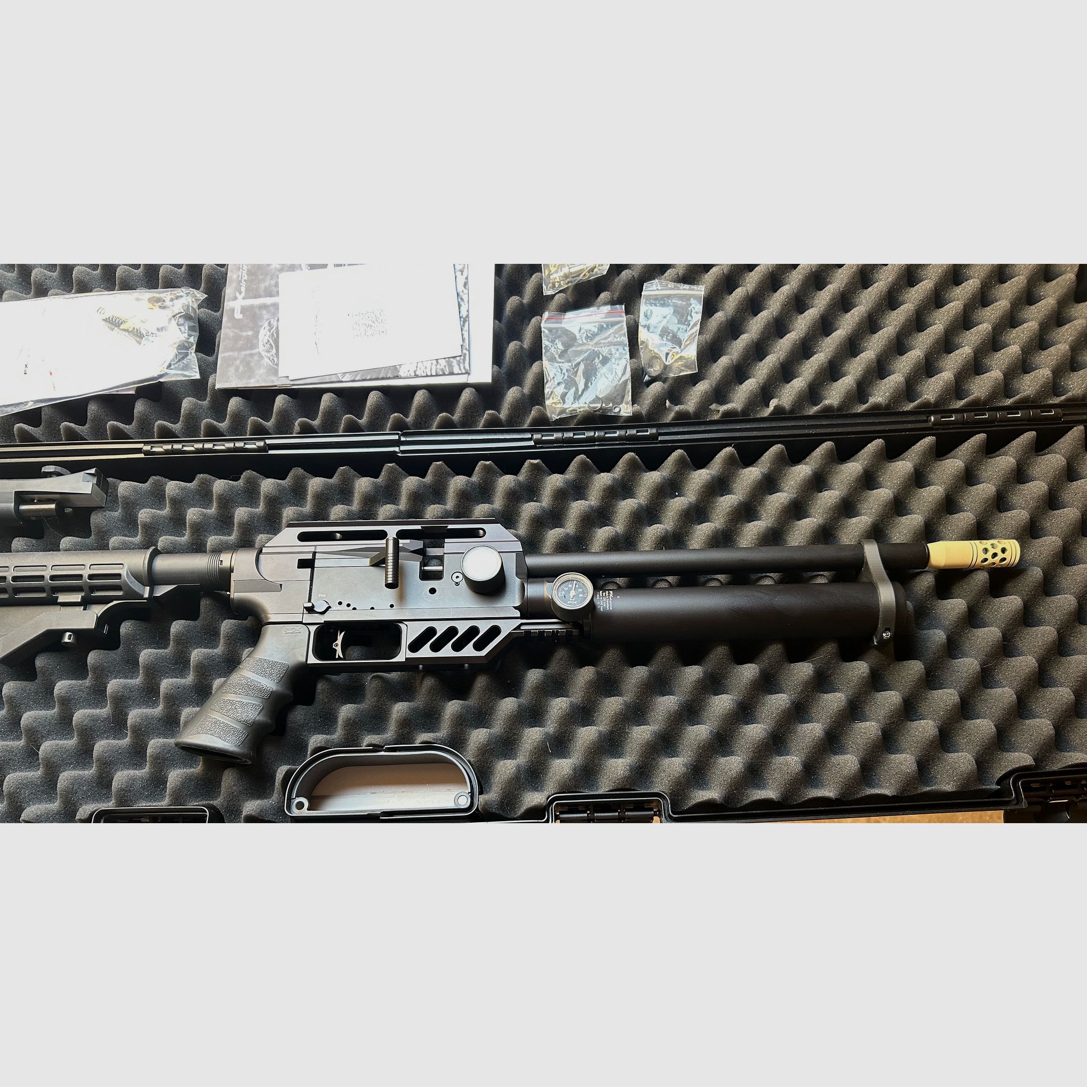 FX Dreamline Tactical Compact Luftgewehr 7,5 Joule , Kal. 4,5 (.177) inkl. 3 Mag und Compact Schulterstütze