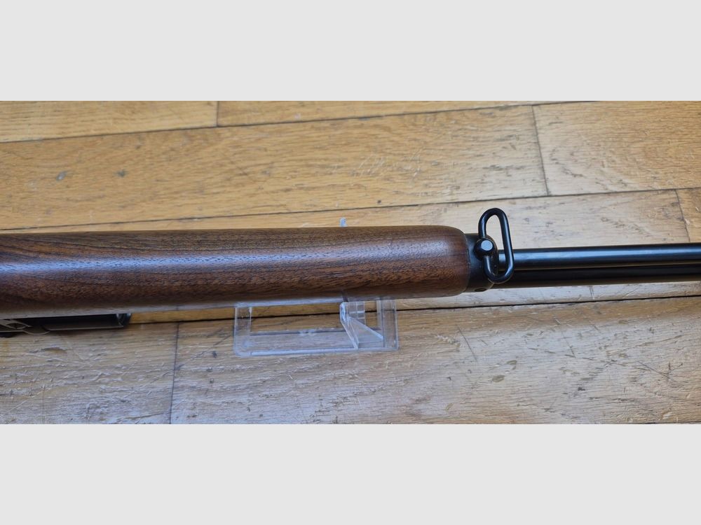 Sehr schöne Unterhebelrepetierbüchse Marlin Golden 39A – Kaliber 22LR – 10 Schuss + 1 in 22LR – Sehr schöne „JM“-Fertigung von 1962 – zerlegbar oder „Take-down“ – Mikrorillen-Lauf – Mechanischer und ästhetischer Zustand hervorragend – Stahlmontage mit Monope X2.5 Zielfernrohr mit Absehen Nr. 1 – Wunderschöne Spaßwaffe und für kleine Jagd – TBE++, Bild 24 von 47